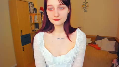 Kelly  Lilly online show from 7, 3, 2026