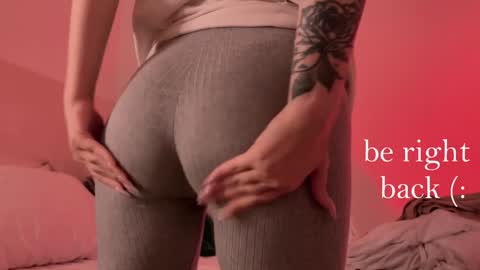 Snapshot of h2h0e chatting on 14, 12, 2024 Lana online show from 14, 12, 2024