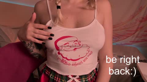 Snapshot of h2h0e chatting on 26, 1, 2025 Lana online show from 26, 1, 2025