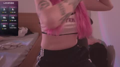 Snapshot of h2h0e chatting on 14, 2, 2026 Lana online show from 14, 2, 2026