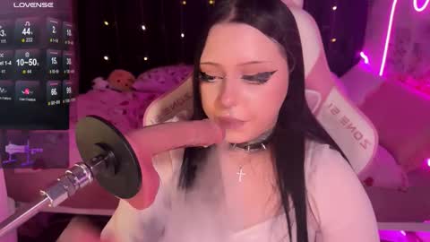 Molly and  PVT 42TKMIN 3 help us get 100 likes online show from 24, 2, 2026