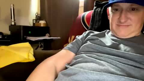 Snapshot of hacket247 chatting on 12, 11, 2025 HacKet247 online show from 12, 11, 2025