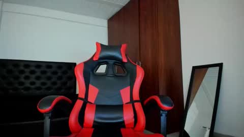 hades_horny_ online show from 30, 4, 2026