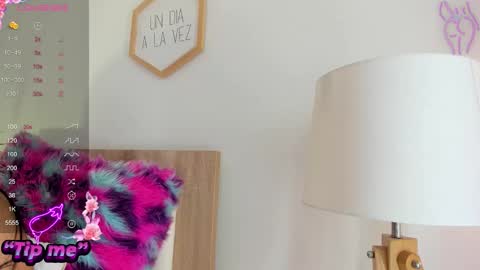 Hadid online show from 20, 11, 2025