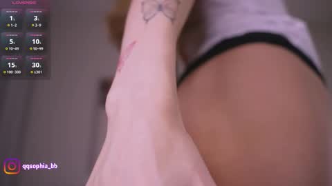 Hi Im Rebecca Glad to see you in my room  PVT is open online show from 23, 12, 2025