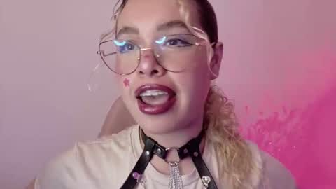 Haely online show from 1, 7, 2026