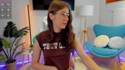 Hailey  Green online show from 25, 4, 2026