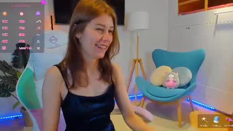 Hailey  Green online show from 23, 7, 2026
