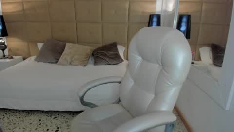 hailey online show from 13, 2, 2025