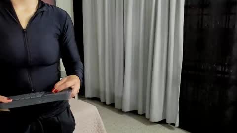 Hailey online show from 30, 9, 2025