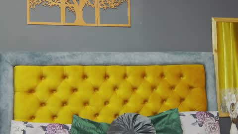 Hailey online show from 4, 2, 2025