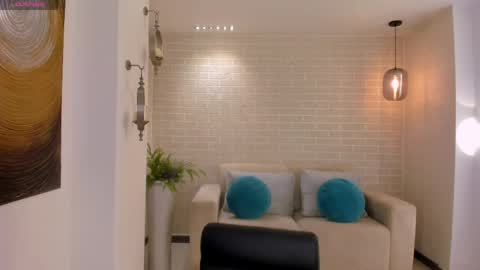 Hailey online show from 24, 4, 2026