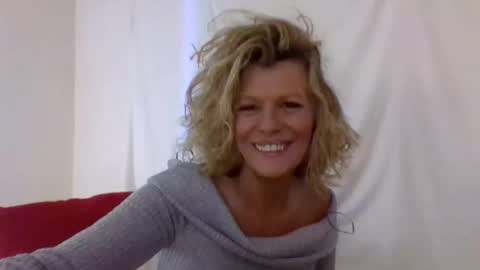 Hailey online show from 12, 12, 2024