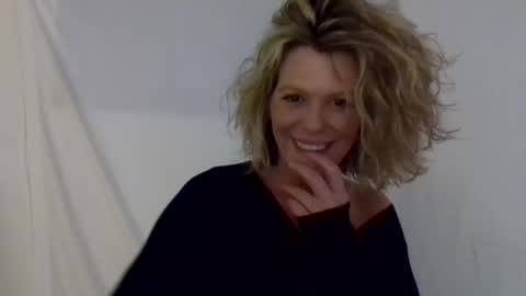 Hailey online show from 13, 12, 2024