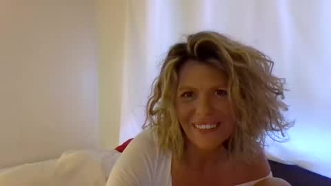 Hailey online show from 16, 1, 2025