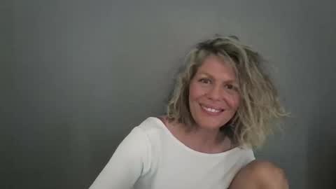 Snapshot of haileys123 chatting on 23, 3, 2026 Hailey online show from 23, 3, 2026