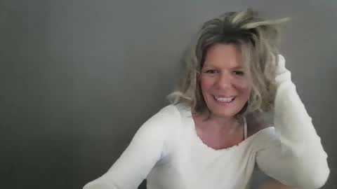 Snapshot of haileys123 chatting on 26, 3, 2026 Hailey online show from 26, 3, 2026