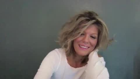 Snapshot of haileys123 chatting on 7, 4, 2026 Hailey online show from 7, 4, 2026