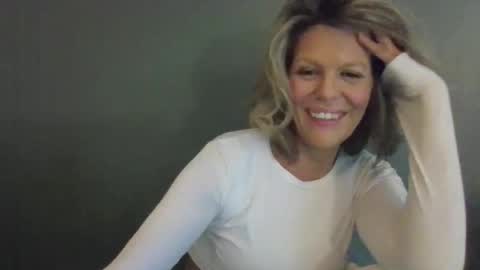 Snapshot of haileys123 chatting on 18, 4, 2026 Hailey online show from 18, 4, 2026