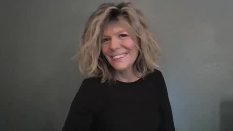 Snapshot of haileys123 chatting on 23, 4, 2026 Hailey online show from 23, 4, 2026