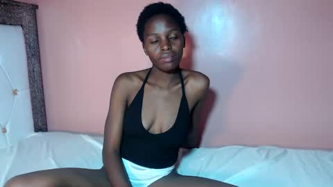 Snapshot of hairlyebony chatting on 12, 3, 2026 hairlyebony online show from 12, 3, 2026