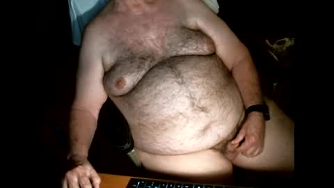 hairybear813 online show from 9, 9, 2025