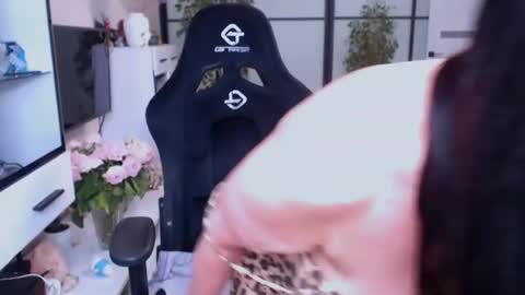 Snapshot of hairypussygranny chatting on 12, 6, 2026 Monika online show from 12, 6, 2026
