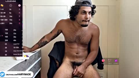 Snapshot of hairyshort chatting on 25, 10, 2025 hairy and short online show from 25, 10, 2025