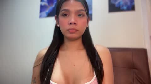 YOUR SIDECHIC HAILEY online show from 27, 3, 2026