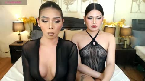 YOUR SIDECHIC HAILEY online show from 25, 4, 2026