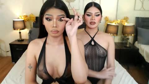 YOUR SIDECHIC HAILEY online show from 27, 4, 2026