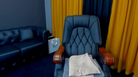 Haleysweetest online show from 10, 6, 2026