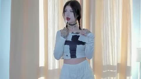 Snapshot of haliet_1 chatting on 10, 3, 2026 LunaandSara online show from 10, 3, 2026