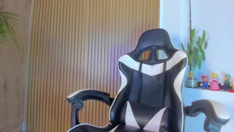 Anahis online show from 14, 10, 2025