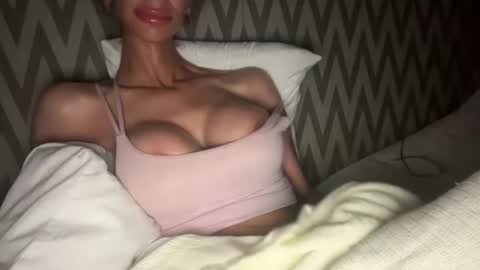 Chrissybby online show from 28, 6, 2026