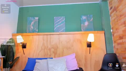 Halley Lorens online show from 25, 4, 2026