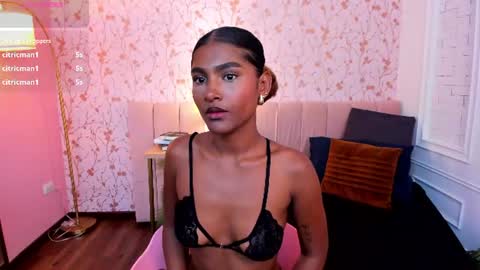 Halley Lorens online show from 15, 7, 2026