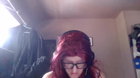 Snapshot of hamptoncriz chatting on 1, 8, 2026 Sissy Sarah-Louise online show from 1, 8, 2026
