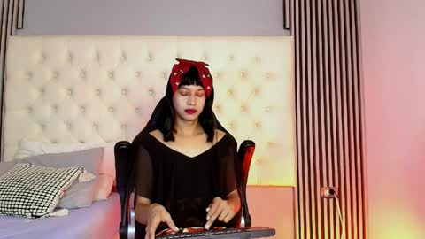 Snapshot of hamsel_dallas chatting on 7, 5, 2026 Hamsel online show from 7, 5, 2026