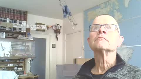 Prefer men 80 online show from 23, 2, 2025