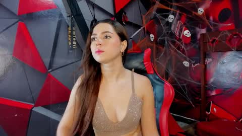 Hana and Zeta online show from 2, 11, 2025