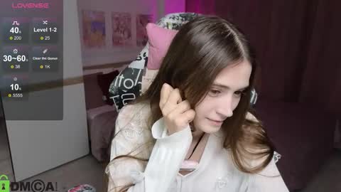 Snapshot of hana_flo chatting on 8, 10, 2025 Hana online show from 8, 10, 2025