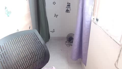 Snapshot of hana_garcia chatting on 5, 10, 2025 Hana Garcia online show from 5, 10, 2025