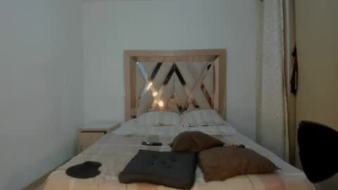 Snapshot of hana_montess chatting on 19, 9, 2025 Hana Montes- online show from 19, 9, 2025