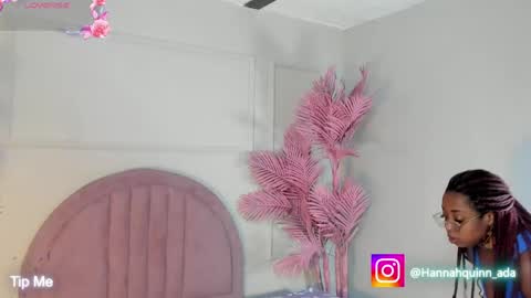 hanaahquinn online show from 25, 4, 2026