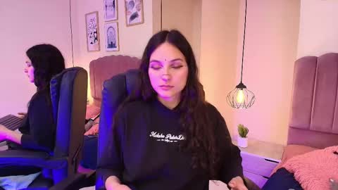 Snapshot of hanabie_ chatting on 1, 2, 2026 hanabie_ online show from 1, 2, 2026