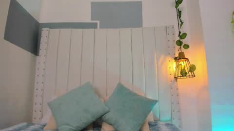 hanah_gray online show from 13, 10, 2025