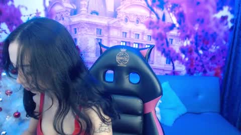 Hanaku  online show from 12, 12, 2024