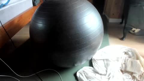 handncocknocum online show from 10, 2, 2025