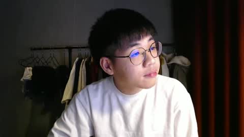 handsome_mannn online show from 13, 12, 2024